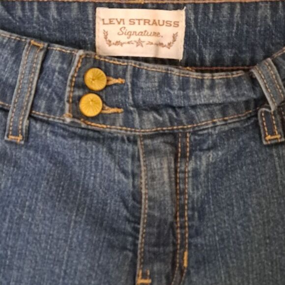 Levi Strauss bermuda jean shorts size 12 - Picture 2 of 5